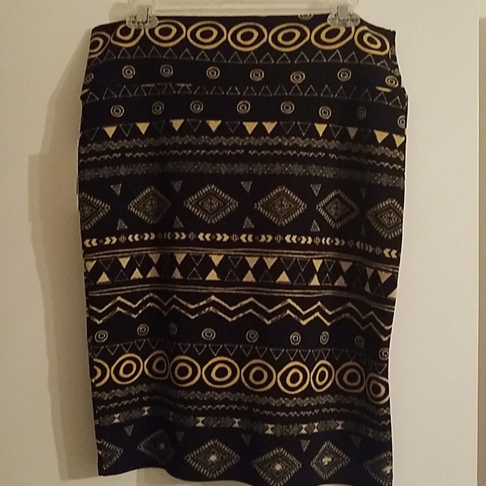 Black with yellow/gold print skirt